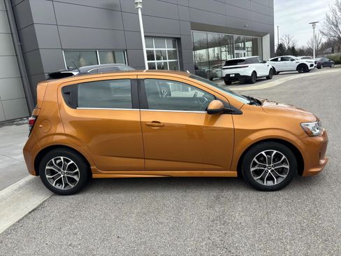 Used 2017 Chevrolet Sonic LT FWD image 4