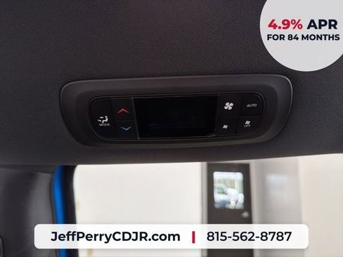 New 2026 Chrysler Pacifica Select w/ S Appearance Package AWD/4WD image 24