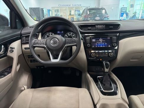 Used 2019 Nissan Rogue Sport SV AWD/4WD image 24