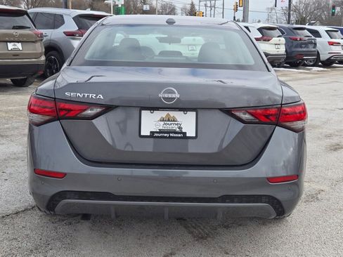 Used 2025 Nissan Sentra SV FWD image 12