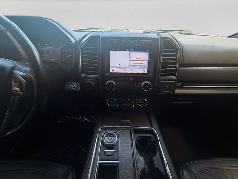 Used 2018 Ford Expedition Limited w/ Equipment Group 302A RWD image 11