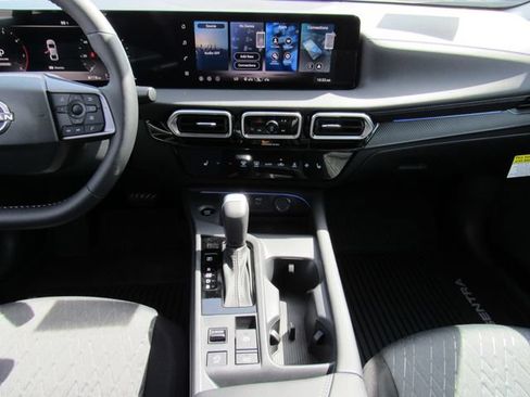 New 2026 Nissan Sentra SV w/ SV Convenience Package FWD image 17