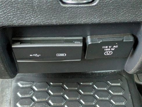 Used 2019 Jeep Cherokee Trailhawk w/ Comfort/Convenience Group image 15