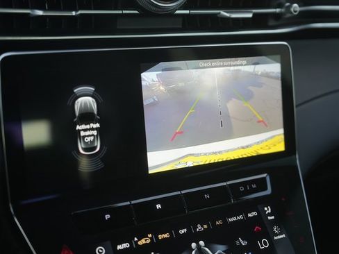 Used 2023 Maserati Grecale Modena image 27