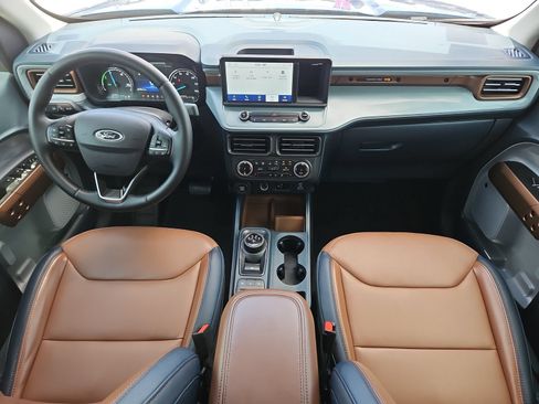 Used 2024 Ford Maverick Lariat FWD image 12