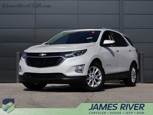 Used 2018 Chevrolet Equinox LT w/ Sun & Infotainment Package image 1