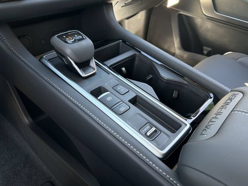 New 2026 Nissan Pathfinder SL FWD image 10