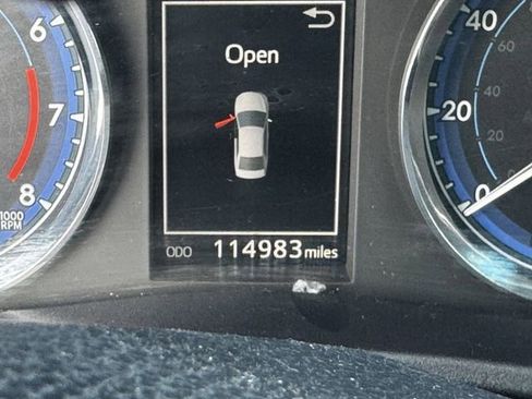 Used 2019 Toyota Corolla SE FWD image 8