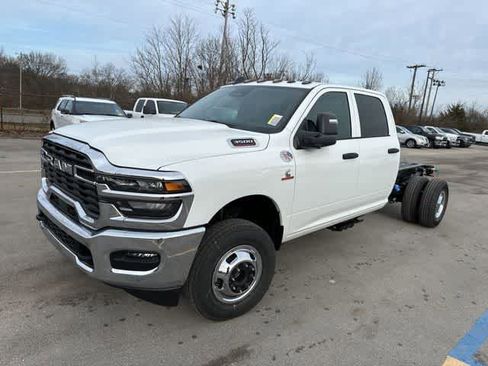 New 2026 RAM 3500 Tradesman w/ Chrome Appearance Group A AWD/4WD image 2