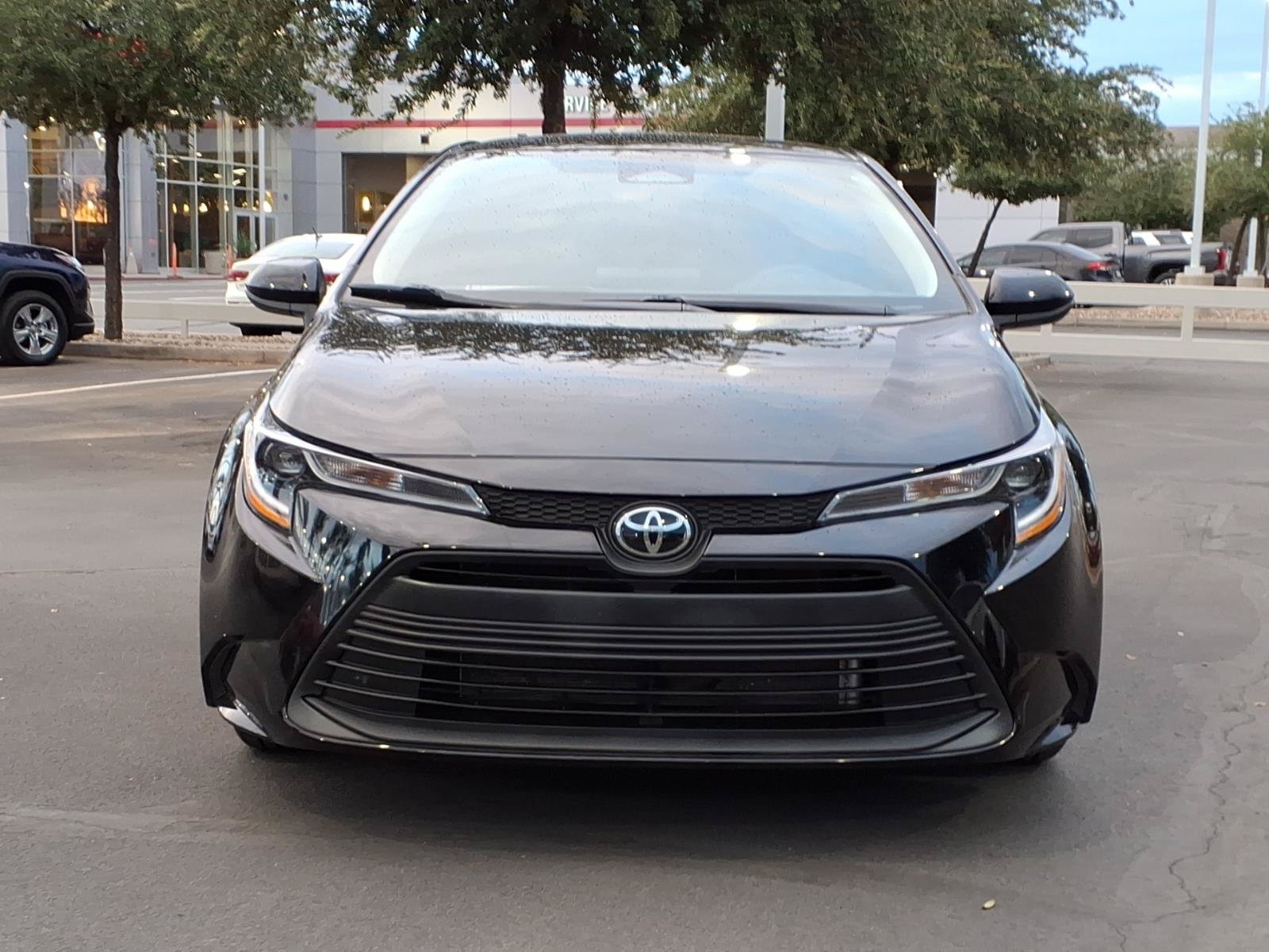 Certified 2025 Toyota Corolla LE FWD image 2