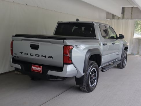 Used 2024 Toyota Tacoma TRD Off-Road AWD/4WD image 6