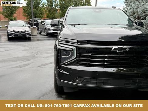Used 2025 Chevrolet Suburban RST image 13