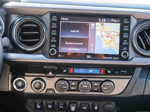 Certified 2022 Toyota Tacoma TRD Off-Road w/ TRD Premium Off Road Package AWD/4WD image 14