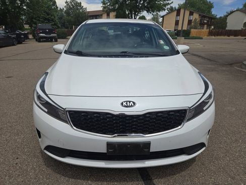 Used 2017 Kia Forte LX w/ LX Popular Package FWD image 2
