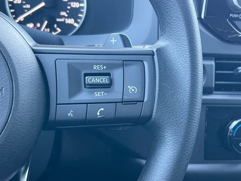 New 2025 Nissan Pathfinder S image 29