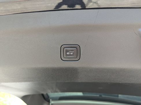 Used 2023 Cadillac Escalade V AWD/4WD image 53