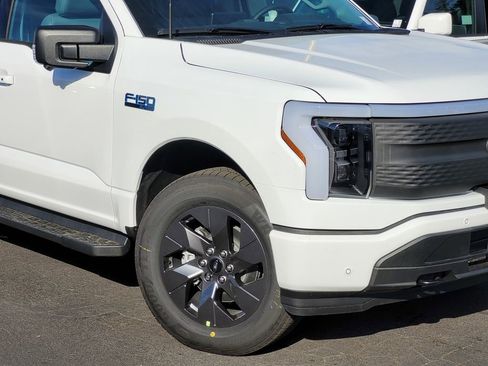 New 2025 Ford F150 Lightning Flash image 28