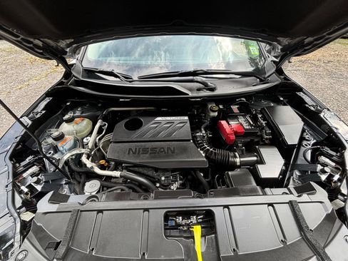 Used 2025 Nissan Rogue SV FWD image 33