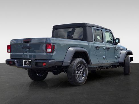 New 2026 Jeep Gladiator Sport AWD/4WD image 4