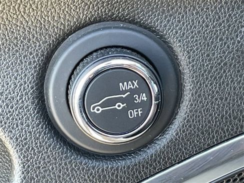 Used 2020 Buick Enclave Avenir w/ Avenir Technology Package image 21