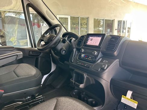 New 2026 RAM ProMaster 2500 w/ Convenience Group image 18