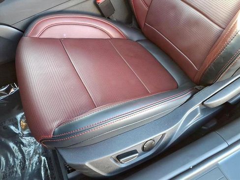 Used 2025 Ford Mustang GT Premium image 18