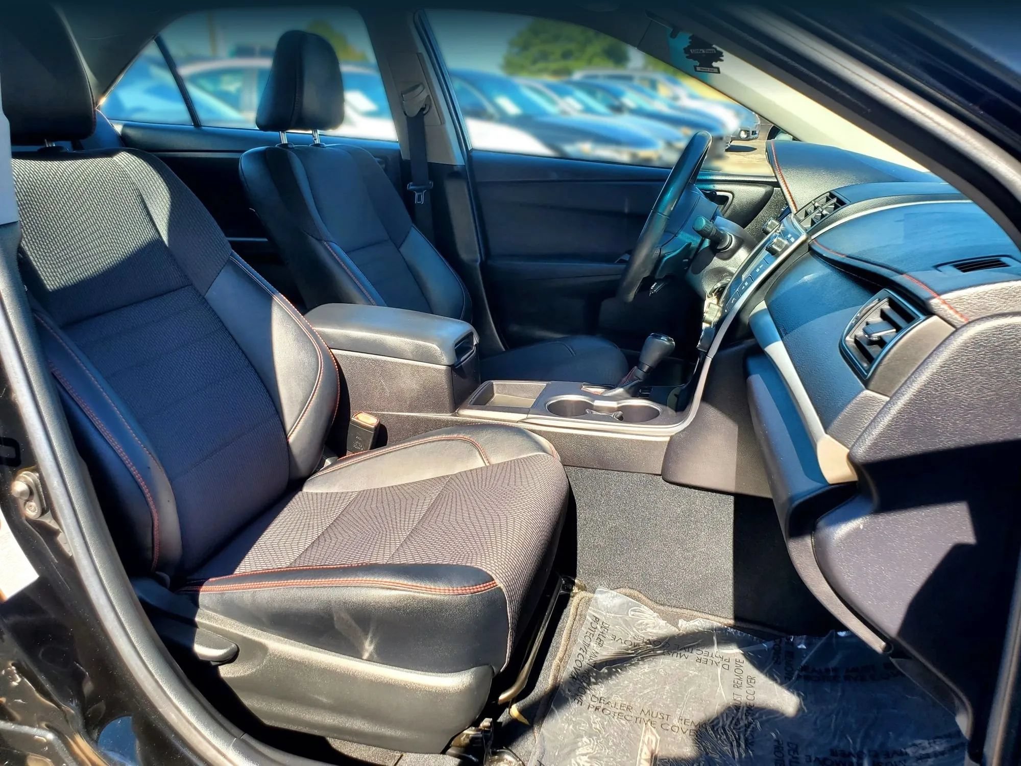 Used 2016 Toyota Camry SE FWD image 24