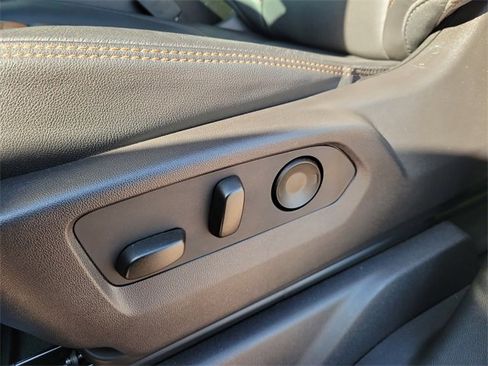 Used 2024 GMC Sierra 1500 AT4 w/ Technology Package image 17