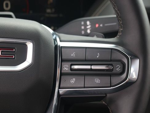 Used 2026 GMC Yukon Elevation AWD/4WD image 25