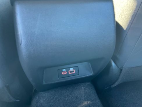 Used 2025 Nissan Altima 2.5 SV FWD image 19