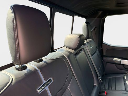 Used 2025 Ford F250 Platinum image 29