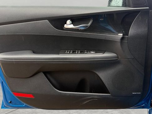 Used 2022 Kia Forte GT-Line w/ GT-Line Premium Package image 19