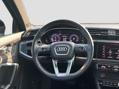 Used 2021 Audi Q3 2.0T Premium w/ Convenience Package AWD/4WD image 25