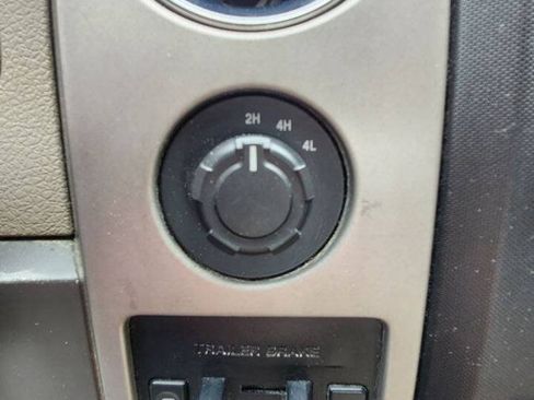 Used 2010 Ford F150 XLT AWD/4WD image 13
