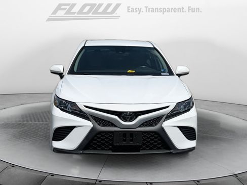 Certified 2019 Toyota Camry SE FWD image 3