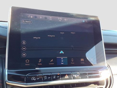 Used 2025 Jeep Compass Trailhawk w/ Trailhawk Elite Group image 15