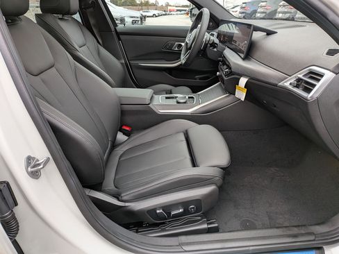 New 2026 BMW 330i xDrive Sedan w/ M Sport Package image 37
