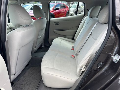 Used 2016 Nissan Leaf SV FWD image 14