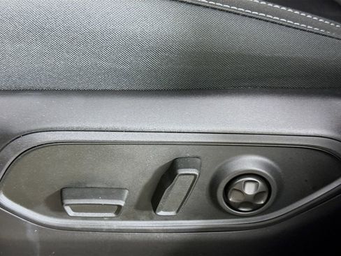 New 2025 Jeep Grand Cherokee L Laredo w/ Luxury Tech Group I image 21