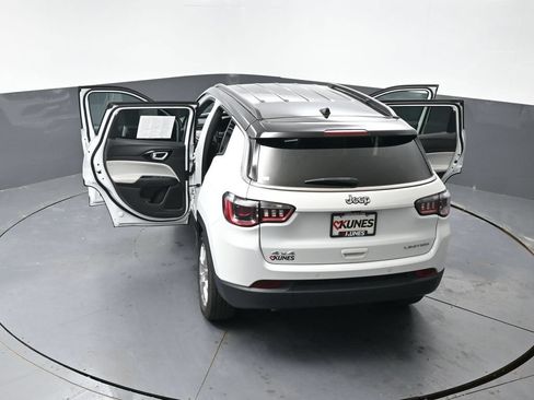 Used 2025 Jeep Compass Limited AWD/4WD image 61