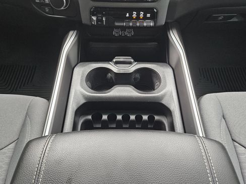 Used 2025 RAM 1500 Big Horn AWD/4WD image 12