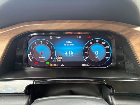 Used 2025 Volkswagen Atlas SE FWD image 35