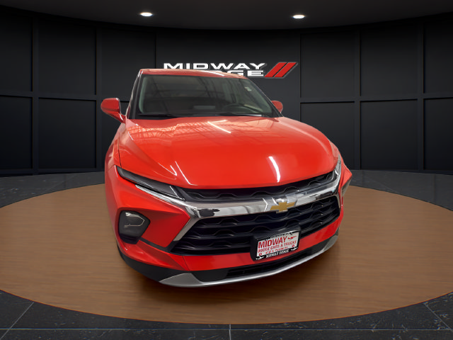 Used 2025 Chevrolet Blazer LT FWD image 5