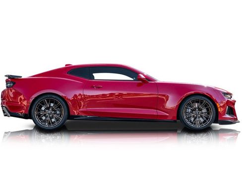Used 2023 Chevrolet Camaro ZL1 RWD image 2