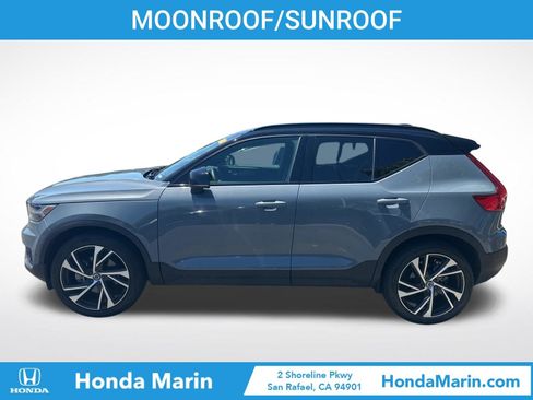 Used 2022 Volvo XC40 T5 R-Design w/ Advanced Package AWD/4WD image 7