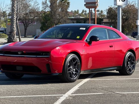 New 2024 Dodge Charger R/T w/ Plus Group image 7