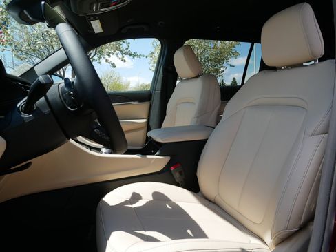 New 2026 Jeep Grand Cherokee L Limited AWD/4WD image 9
