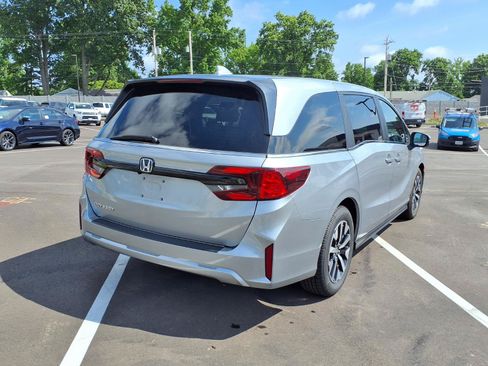 Used 2025 Honda Odyssey EX-L image 4