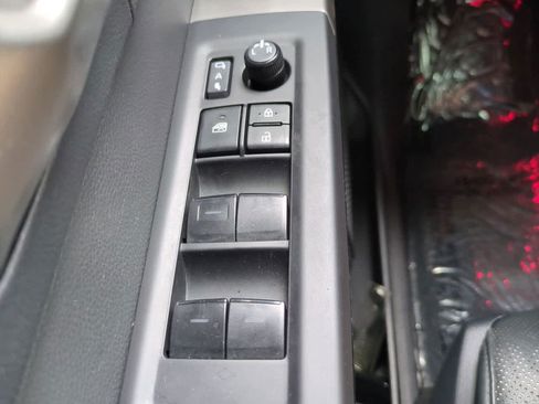 Used 2025 Toyota Tundra Limited AWD/4WD image 22