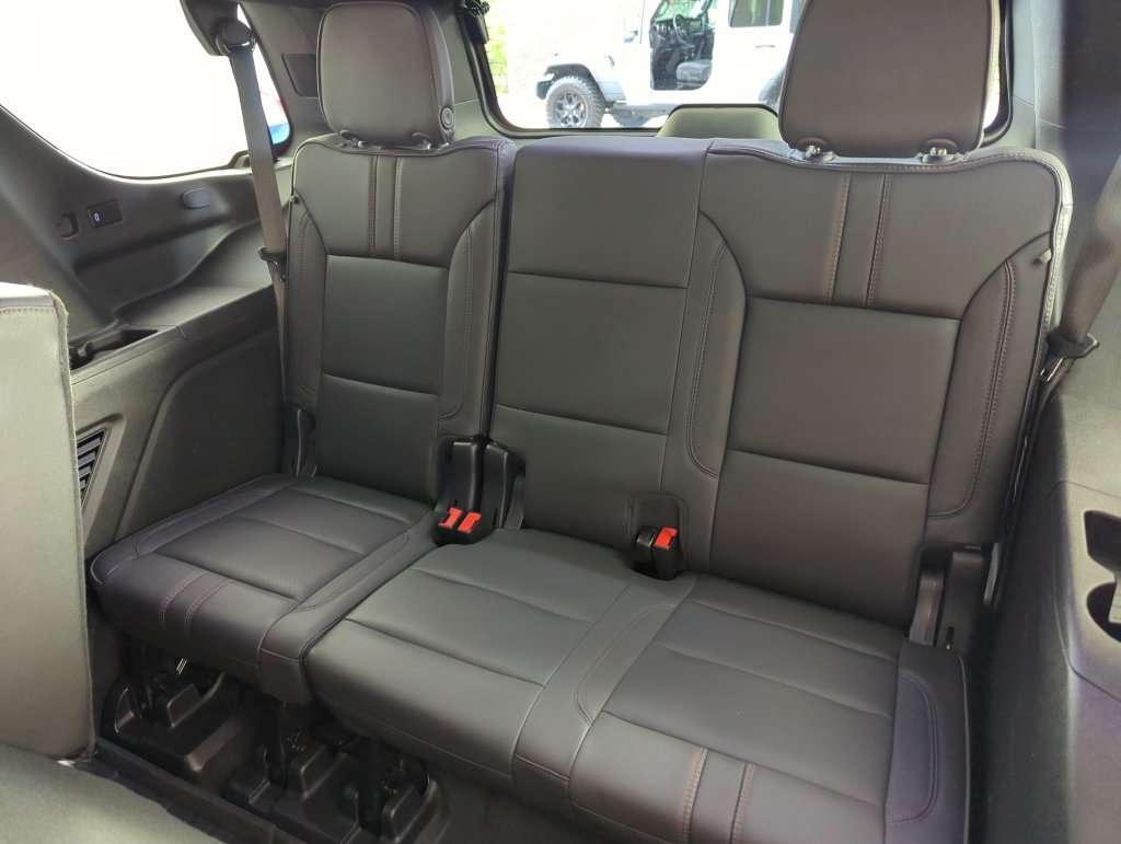 Used 2023 Chevrolet Tahoe RST w/ Luxury Package RWD image 30
